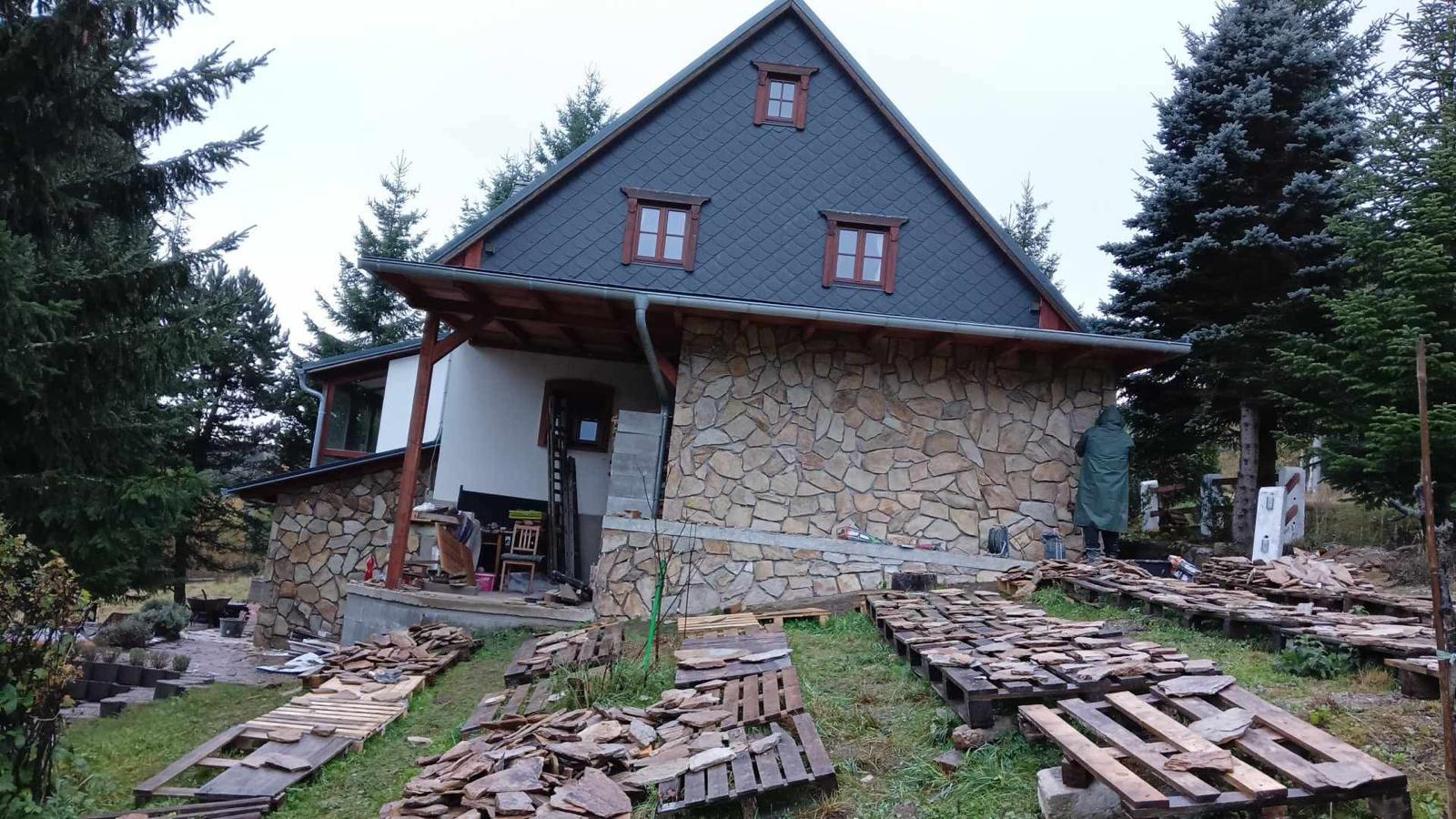 Obklad s přírodního kamene Chomutov